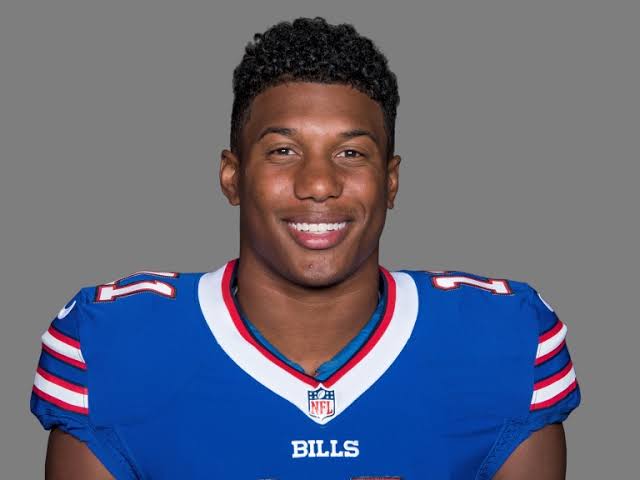 Zay Jones