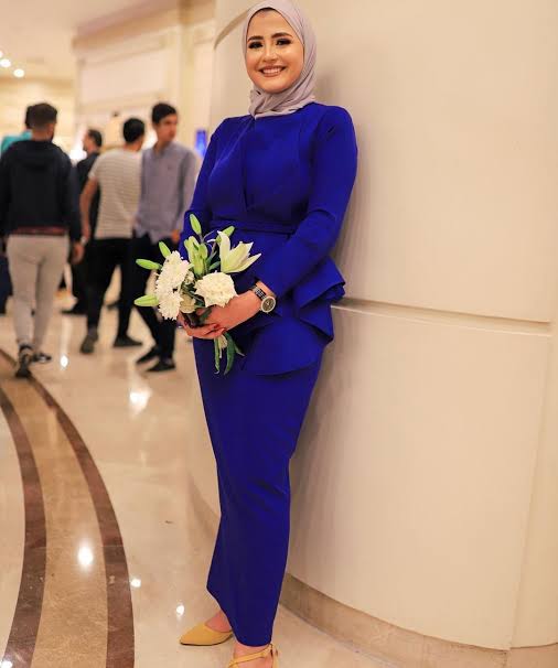 Hijab Girl In Blue Dress Salam 4 Jari Viral Video