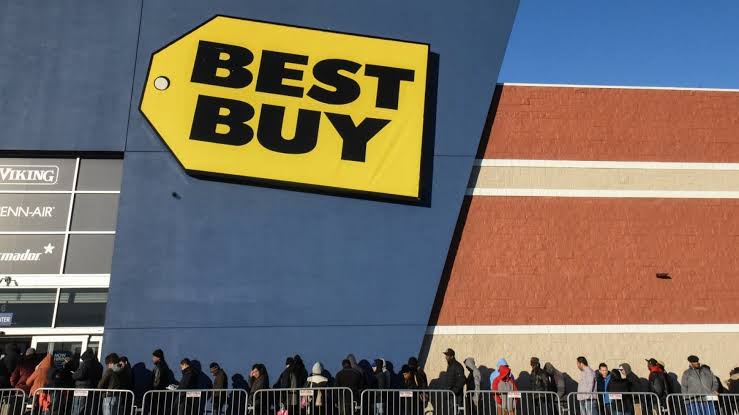 Best Buy Lady Video Goes Viral